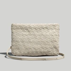 Adorable Madewell puff woven crossbody leather bag in dove grey